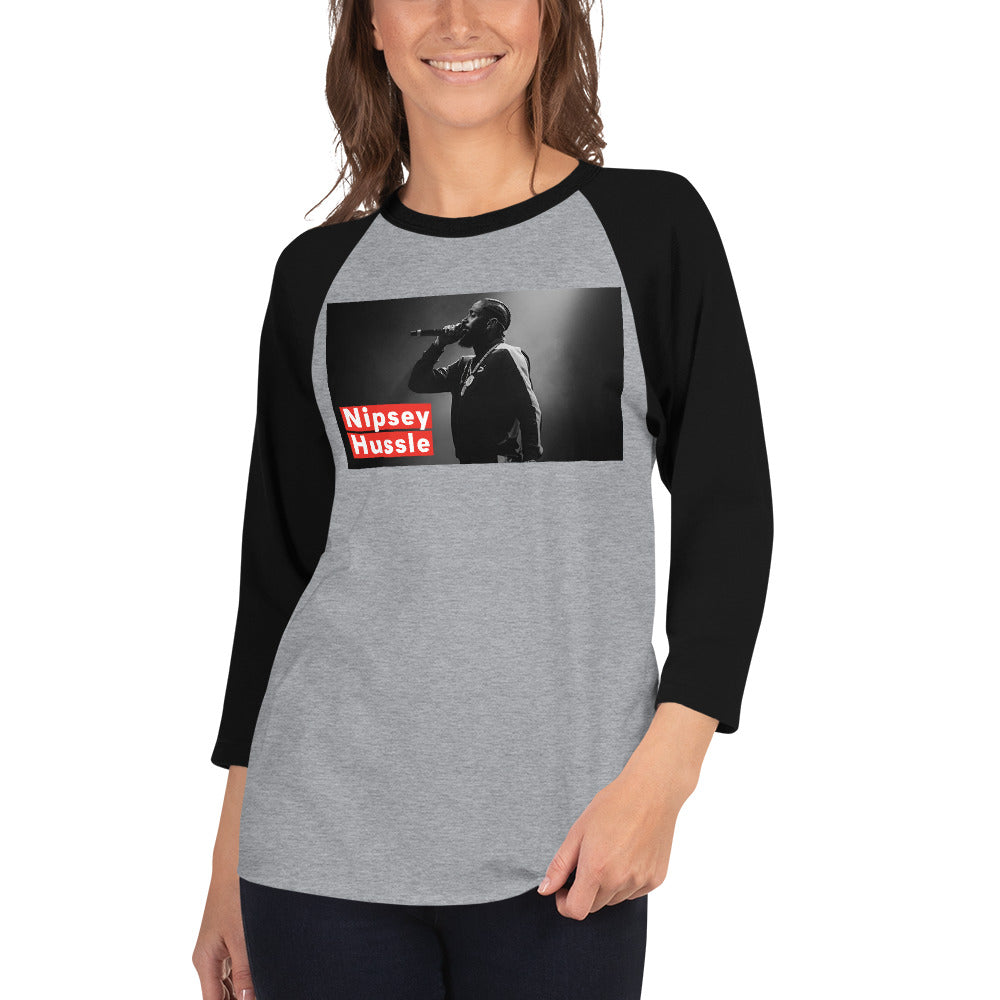 3/4 sleeve raglan shirt